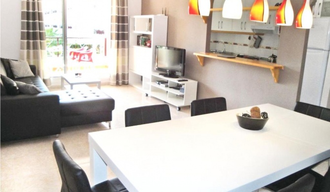 2 bedrooms appartement with shared pool garden and wifi at Alicante 2 km away from the beach