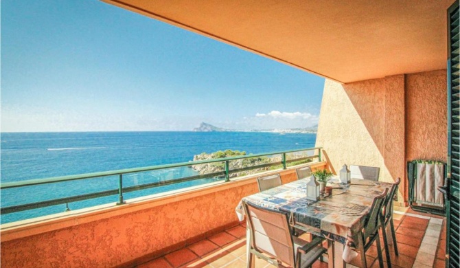 Nice apartment in Altea w/ Outdoor swimming pool, Outdoor swimming pool and 2 Bedrooms