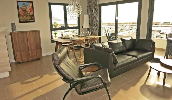 Sunny apartment in front of the harbour in Altea