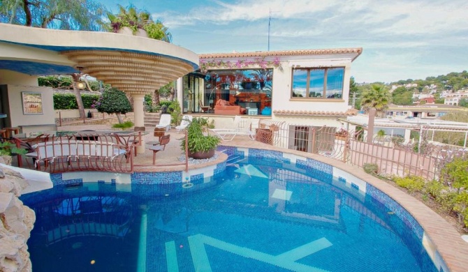 Orza - holiday home with private swimming pool in Benissa