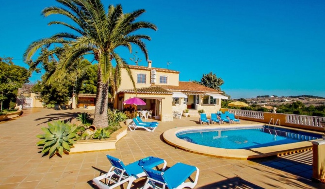 Finca Palacios - comfortable holiday accommodation in Benissa