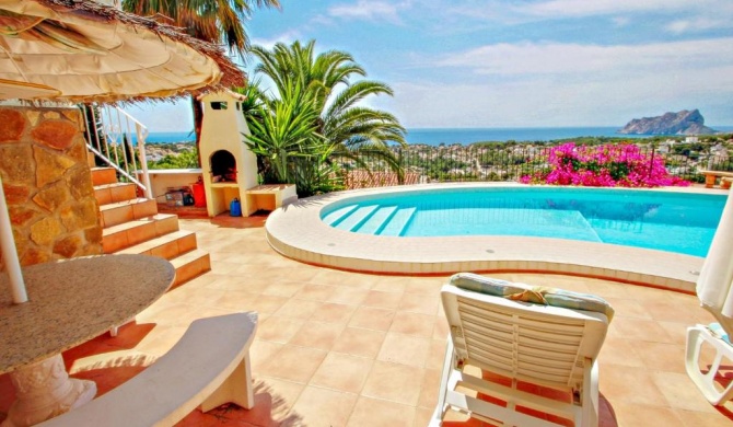 Los Llanos - sea view villa with private pool in Benissa