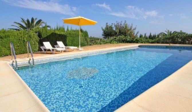 Calpe Villa Sleeps 7 with Pool Air Con and WiFi