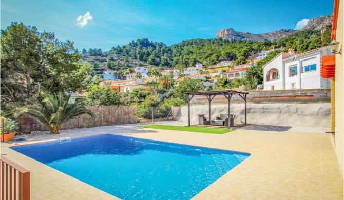 Stunning home in Calpe with 3 Bedrooms, WiFi and Swimming pool