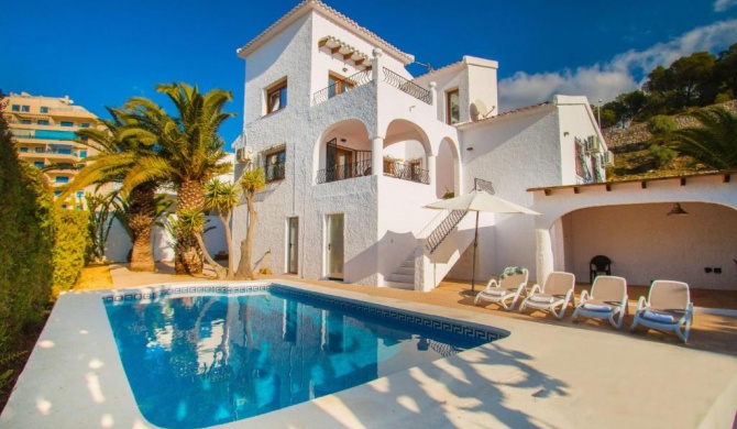 Villa Ibiza - PlusHolidays