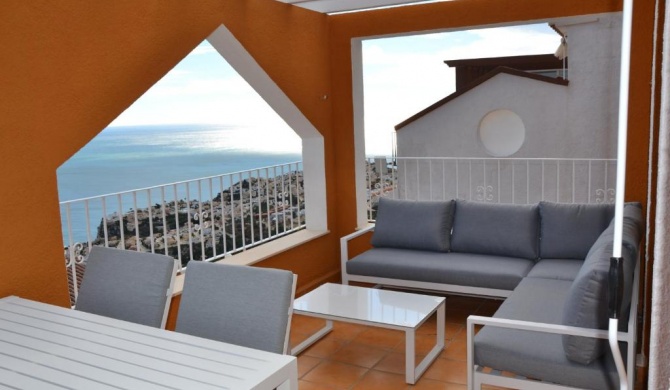 Luxe panoramisch duplex appartement met zeezicht