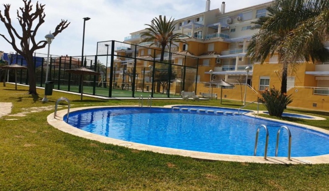 Estupendo apartamento a 100m playa de Denia.