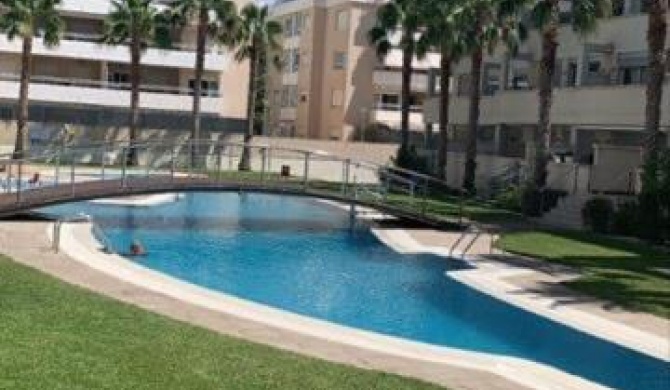 Fabulous Apartment with large pool near beach