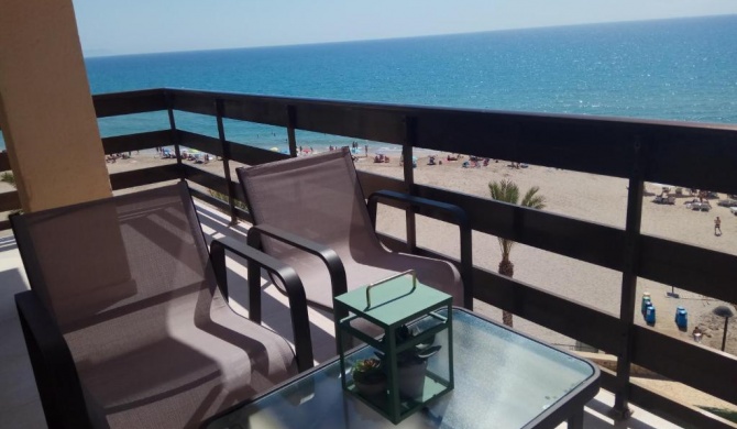 Beach front line luxury apartment, 2 bedroom