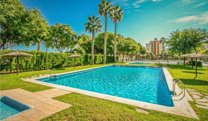 Awesome apartment in El Campello with 3 Bedrooms, WiFi and Outdoor swimming pool