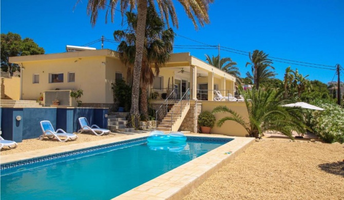 Beautiful home in El Campello with WiFi, Outdoor swimming pool and Swimming pool
