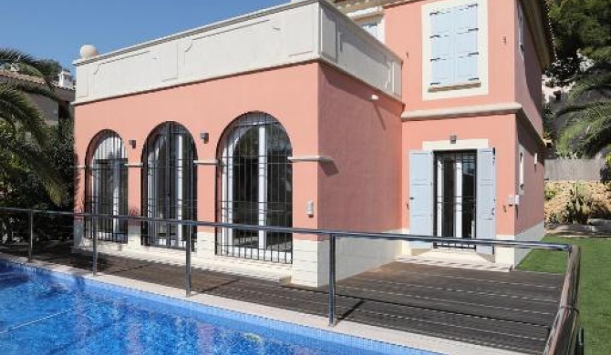 Luxury villa located in the exclusive area of ​​Finestrat