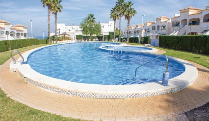 Stunning apartment in Gran Alacant with 3 Bedrooms, WiFi and Swimming pool