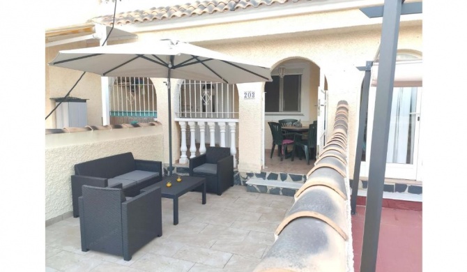 BUNGALOW ACOGEDOR EN GRAN ALACANT