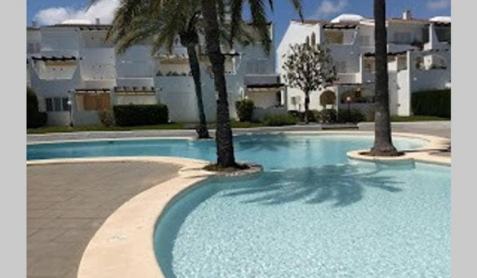 2 bedroom, Sea Front Complex w Pool and private garden