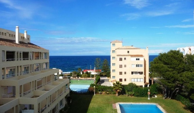 ACOGEDOR Y PRECIOSO ÁTICO EN JAVEA Primera línea playa