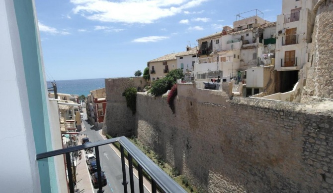 MU, Apartamento situada en la muralla del Casco Histórico