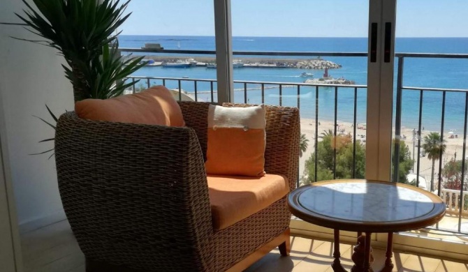 PLS 19 2º5, Coqueto apartamento con piscina y vistas al Mediterráneo