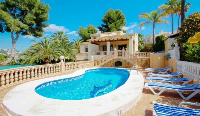 Mar de China - modern, well-equipped villa with private pool in Moraira