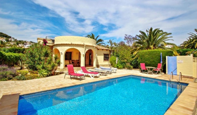 Mimosa - pretty holiday property with private pool in Moraira