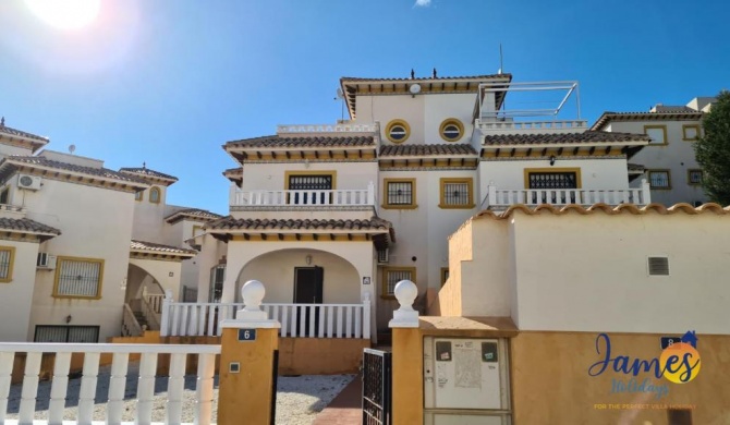 Playa Golf Quad House with Communal Pool Calle Castillo de San Roque P231